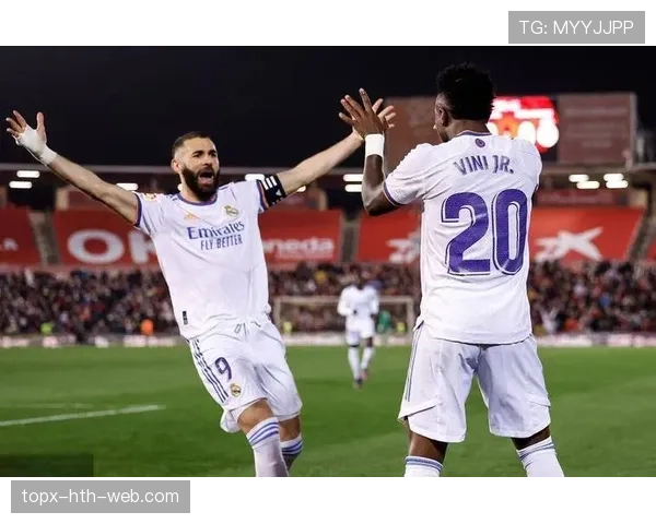 哈兰德与本泽马的技术全面性及战术适配性对比：能力维度与体系融合差异解析