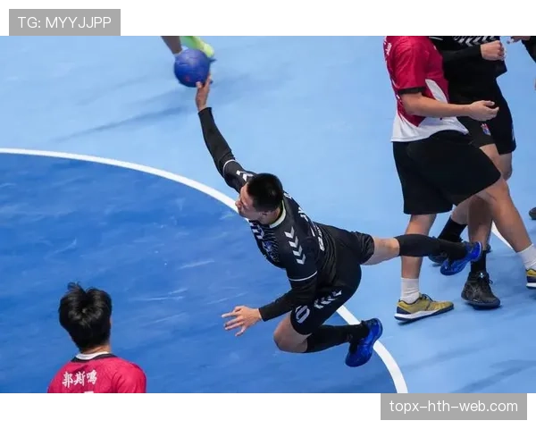 手球判罚关键：故意、手臂位置与进攻影响