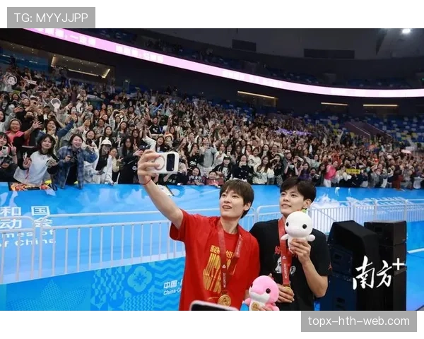 杨舒予餐厅点餐堪比投资组合，给我来个绝对稳赚钱款！