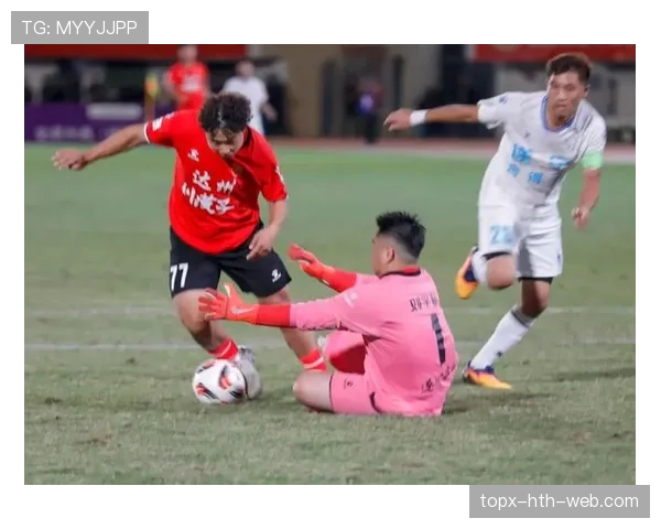 点球双触球判罚，裁判该如何正确处理争议情况？